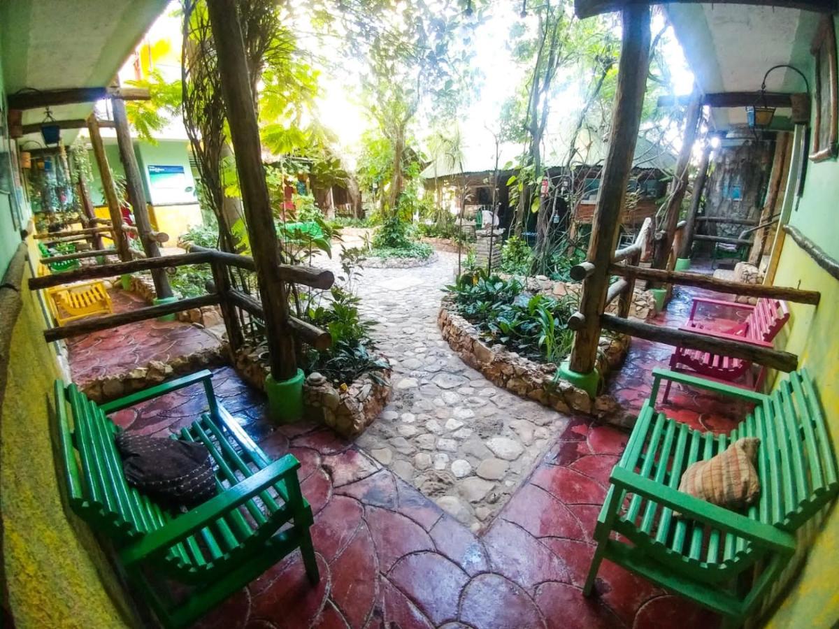 Hostal Dona Chava Педерналіс Екстер'єр фото